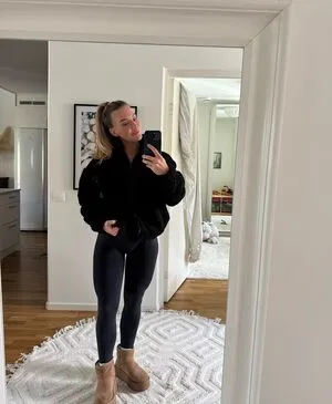 Elin Hedstrom OnlyFans Leaked Free Thumbnail Picture - #1YH84NLDSi