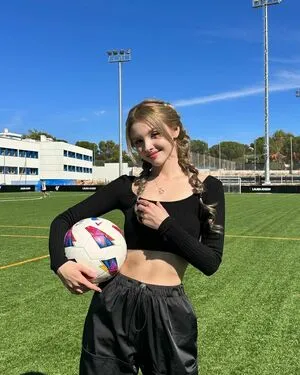 Elina Karimova OnlyFans Leaked Free Thumbnail Picture - #R9hD5eBc73