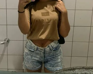 Elinottosson OnlyFans Leaked Free Thumbnail Picture - #mWmkOuy888