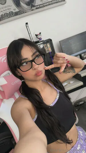 Elipetitt OnlyFans Leaked Free Thumbnail Picture - #k6uBNk6BIF