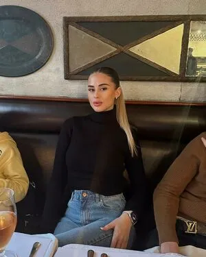 Elisa Berami OnlyFans Leaked Free Thumbnail Picture - #C3LCbM5p18