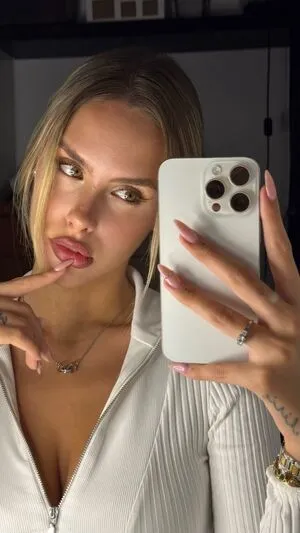 Elisa Pellegrino OnlyFans Leaked Free Thumbnail Picture - #DFZ3rxOjk4