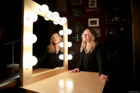 Elisabeth Moss OnlyFans Leaked Free Thumbnail Picture - #Dkj6p61fye