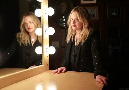 Elisabeth Moss OnlyFans Leaked Free Thumbnail Picture - #cD10fkmUtN