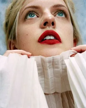Elisabeth Moss OnlyFans Leaked Free Thumbnail Picture - #sMKaiUf3KN