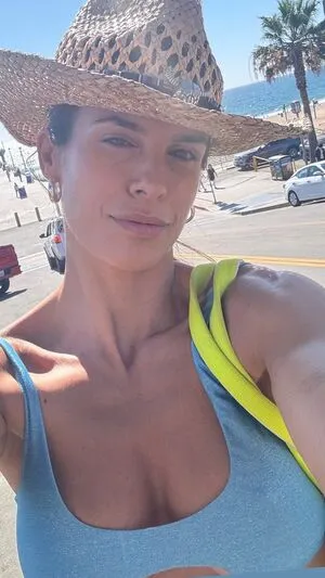 Elisabetta Canalis OnlyFans Leaked Free Thumbnail Picture - #Q9QIGCOqZI