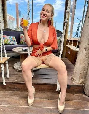 Elisadreams OnlyFans Leaked Free Thumbnail Picture - #izKLINJBAr