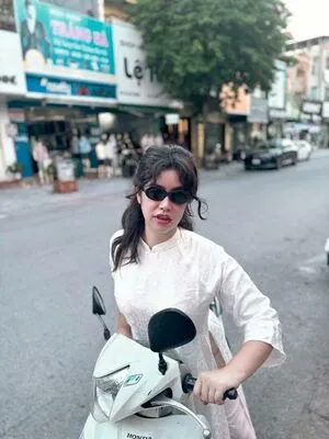 Elise Asmr OnlyFans Leaked Free Thumbnail Picture - #M0Rsly6b3R