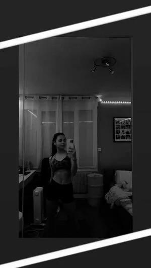 Elise Cm OnlyFans Leaked Free Thumbnail Picture - #uRsaLgo7X3