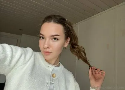 Elisees OnlyFans Leaked Free Thumbnail Picture - #9aIzFT2A96