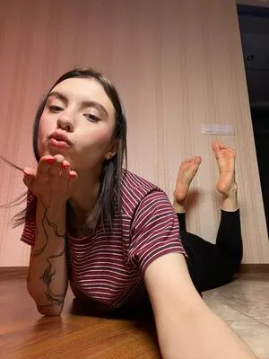 Elisfeet OnlyFans Leaked Free Thumbnail Picture - #f0fAvlL1G1