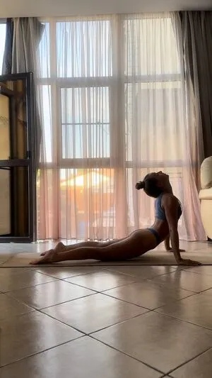 Eliz Fit OnlyFans Leaked Free Thumbnail Picture - #f2iZ1HsdEd