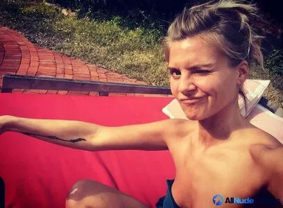 Eliza Coupe OnlyFans Leaked Free Thumbnail Picture - #vvnmrQDfQj