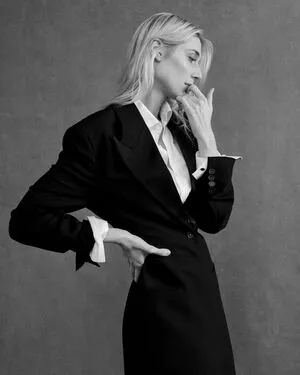 Elizabeth Debicki OnlyFans Leaked Free Thumbnail Picture - #wGXix3rsSX