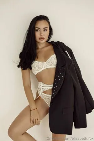 Elizabeth Fox OnlyFans Leaked Free Thumbnail Picture - #40aVsq1s4Y