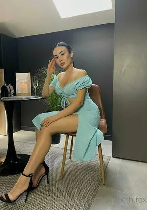 Elizabeth Fox OnlyFans Leaked Free Thumbnail Picture - #8AXnueVmyx