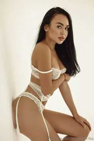 Elizabeth Fox OnlyFans Leaked Free Thumbnail Picture - #aLfzSD9UEp
