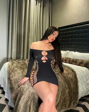 Elizabeth Georgina OnlyFans Leaked Free Thumbnail Picture - #HbdL7E59NA