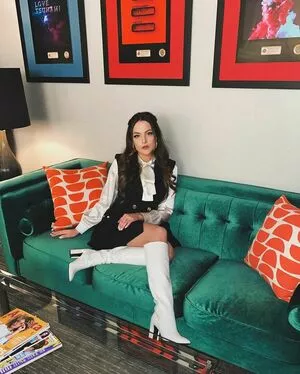 Elizabeth Gillies OnlyFans Leaked Free Thumbnail Picture - #15iaMHiJij