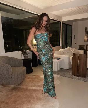 Elizabeth Gillies OnlyFans Leaked Free Thumbnail Picture - #6BA72OlVxq