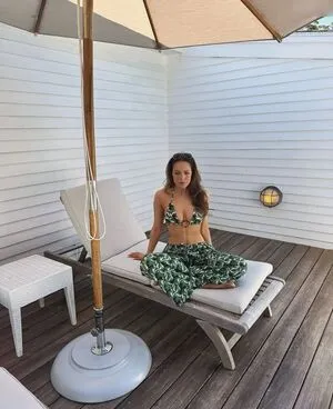 Elizabeth Gillies OnlyFans Leaked Free Thumbnail Picture - #D8MpFo6CXT