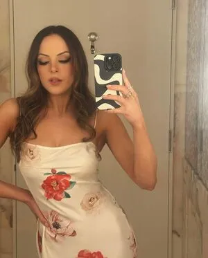 Elizabeth Gillies OnlyFans Leaked Free Thumbnail Picture - #MQOCMDJELb