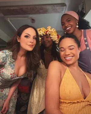 Elizabeth Gillies OnlyFans Leaked Free Thumbnail Picture - #PIiHkcvCZh