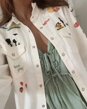 Elizabeth Gillies OnlyFans Leaked Free Thumbnail Picture - #WdYCB8isvo