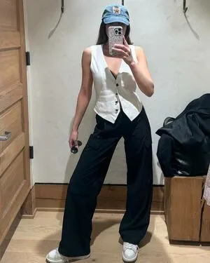 Elizabeth Gillies OnlyFans Leaked Free Thumbnail Picture - #dO5I30S031