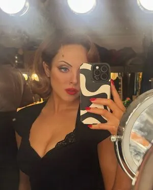 Elizabeth Gillies OnlyFans Leaked Free Thumbnail Picture - #eVCWb7m0lu