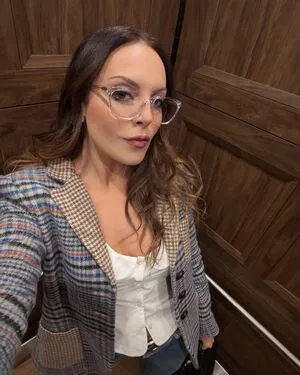 Elizabeth Gillies OnlyFans Leaked Free Thumbnail Picture - #mdJrgSjnxF