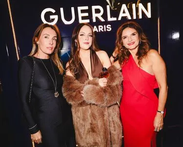 Elizabeth Gillies OnlyFans Leaked Free Thumbnail Picture - #oxJZGO9vcX