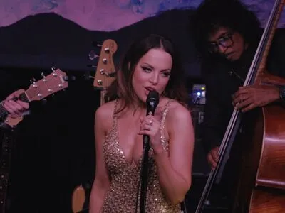 Elizabeth Gillies OnlyFans Leaked Free Thumbnail Picture - #qRj1fwjmvN