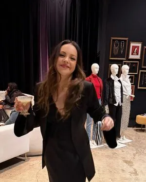 Elizabeth Gillies OnlyFans Leaked Free Thumbnail Picture - #v8JpzgddQM