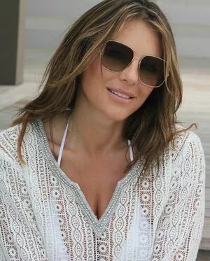 Elizabeth Hurley OnlyFans Leaked Free Thumbnail Picture - #0WLw6j1KB4