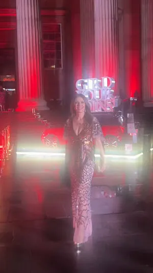 Elizabeth Hurley OnlyFans Leaked Free Thumbnail Picture - #2gMW2GKqmm