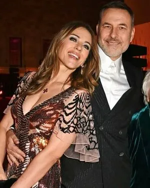 Elizabeth Hurley OnlyFans Leaked Free Thumbnail Picture - #AMRszUQ2s3