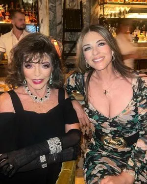 Elizabeth Hurley OnlyFans Leaked Free Thumbnail Picture - #D4TRrETrpw