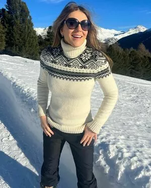 Elizabeth Hurley OnlyFans Leaked Free Thumbnail Picture - #DLpKCjri2S