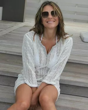 Elizabeth Hurley OnlyFans Leaked Free Thumbnail Picture - #KVHvbJXrBS