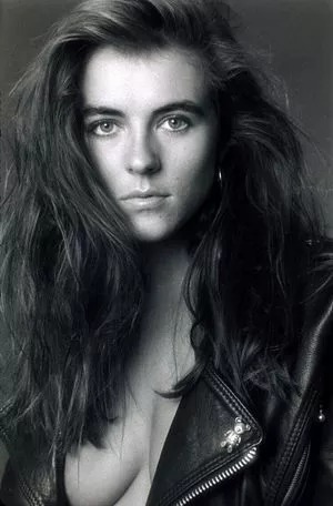Elizabeth Hurley OnlyFans Leaked Free Thumbnail Picture - #RlH1Xw2V3v