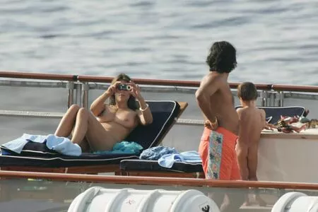 Elizabeth Hurley OnlyFans Leaked Free Thumbnail Picture - #ToCZi8MeoZ