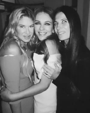 Elizabeth Hurley OnlyFans Leaked Free Thumbnail Picture - #VPYPcQuA2X