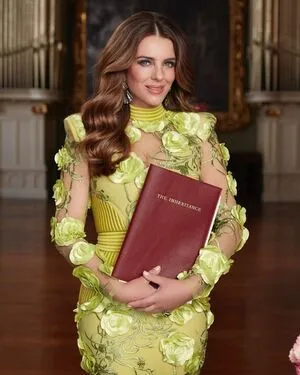 Elizabeth Hurley OnlyFans Leaked Free Thumbnail Picture - #cT4FedLcRp