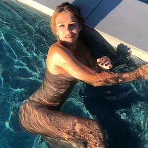 Elizabeth Hurley OnlyFans Leaked Free Thumbnail Picture - #cWkLDUeqfW