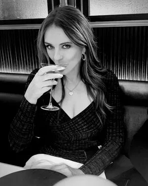 Elizabeth Hurley OnlyFans Leaked Free Thumbnail Picture - #wv2qJ170a6