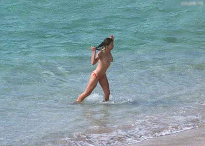 Elizabeth Jane Hurley OnlyFans Leaked Free Thumbnail Picture - #c8AwcrwVky