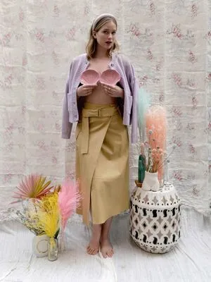 Elizabeth Lail OnlyFans Leaked Free Thumbnail Picture - #3GGUjZpNnE