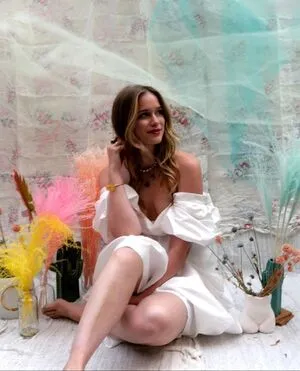 Elizabeth Lail OnlyFans Leaked Free Thumbnail Picture - #L9pWLbnAQu