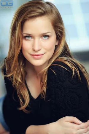 Elizabeth Lail OnlyFans Leaked Free Thumbnail Picture - #ttVFBx5UoB